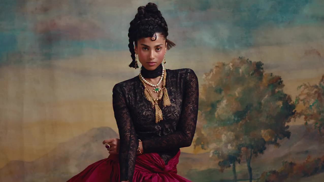 @imaanhammam for Vogue World: Milano @metaglasses @voguemagazine Director…