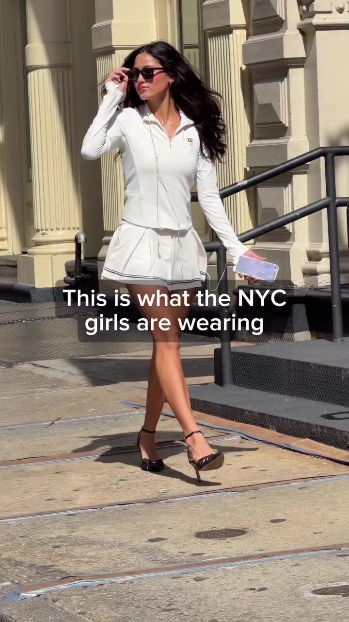 @wilson spotted all over NYC! Clearly Tennis-Core is so in! 🎾 #wilsonpartner…