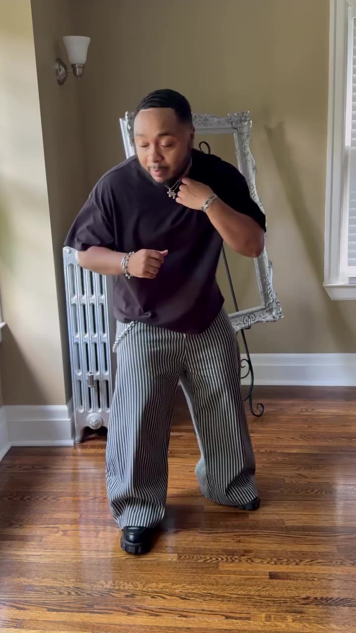 I’m just tryna honor my lord and savior Bev: @yerbamadre Pants : @aliexpress…