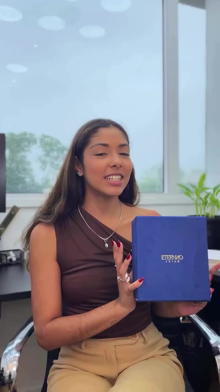 🎁 10mil seguidores. 2 presentes. E você pode ser um dos escolhidos! Estamos…