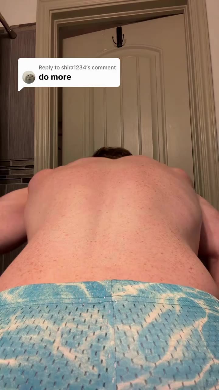 Apparently this is satisfying #beck #popping #cracking #backcrack