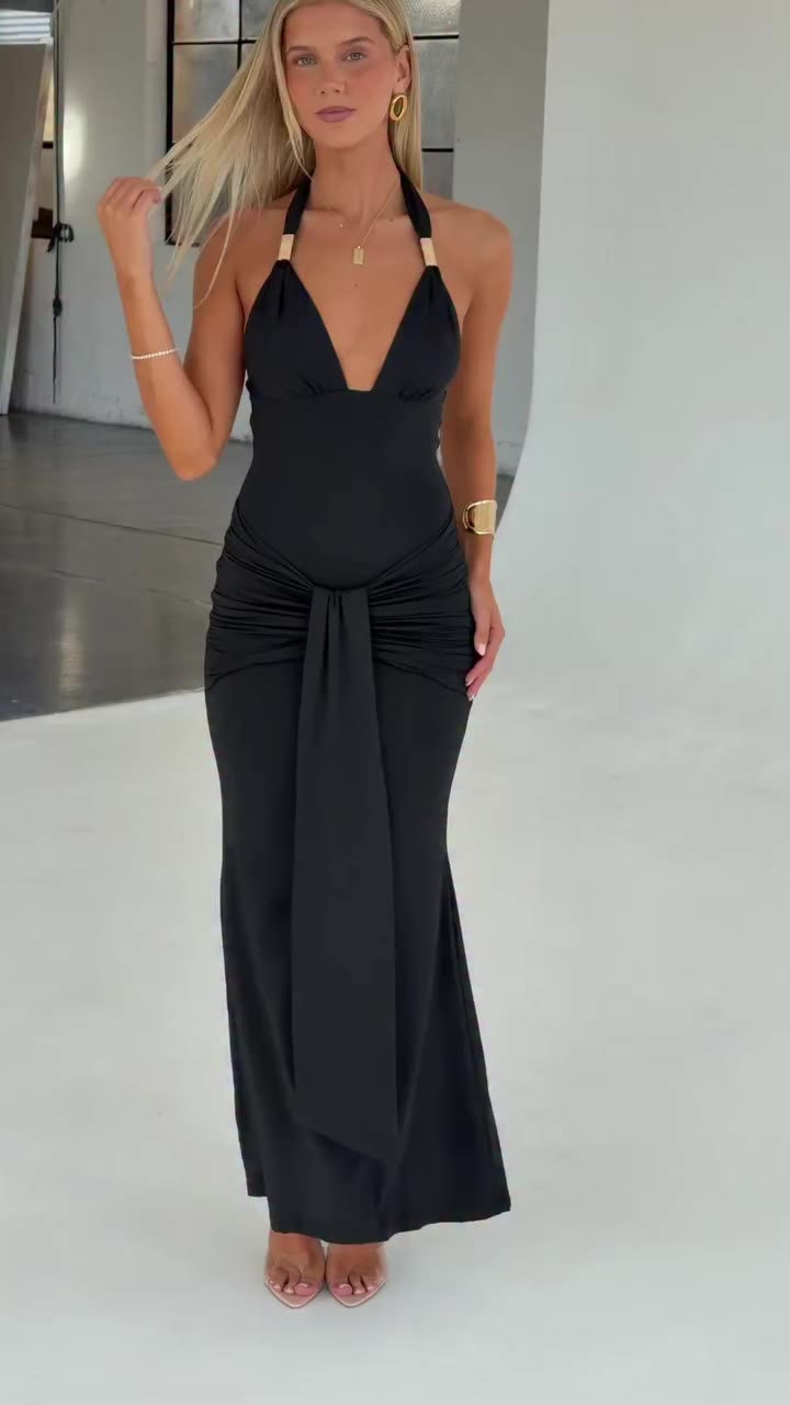 Introducing the 'ELISE MAXI DRESS' 🤍✨