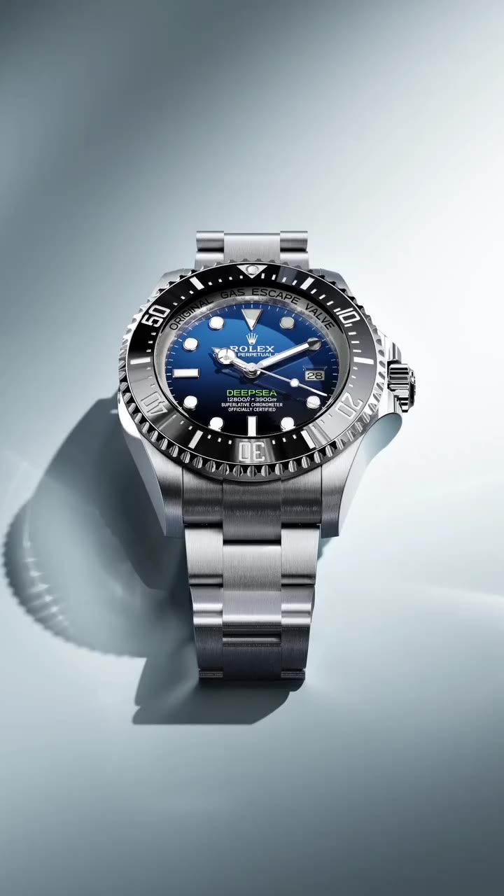 El @Rolex Deepsea. Para aquellos que consiguen lo imposible bajo presión. Con…