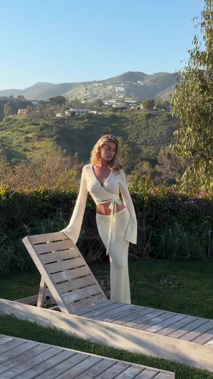 A softer way to layer. Freya wears the Madrid Top and Fontelina Skirt in Ivory.