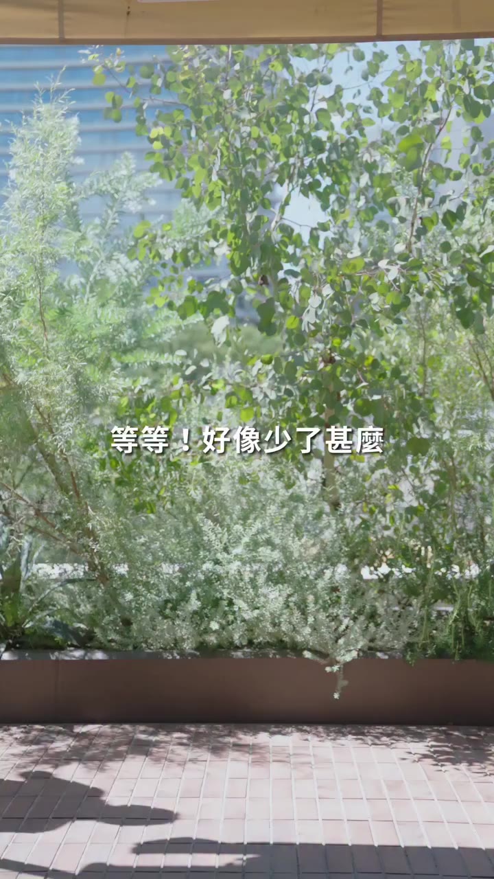 帶你輕鬆跳脫黑白灰.ᐟ.ᐟ​ UNIQLO and JW ANDERSON ​ ■ 法蘭絨襯衫 ■ ​ ​ ♡ 從配色到花紋，展現復古感與精湛工藝​ ♡…
