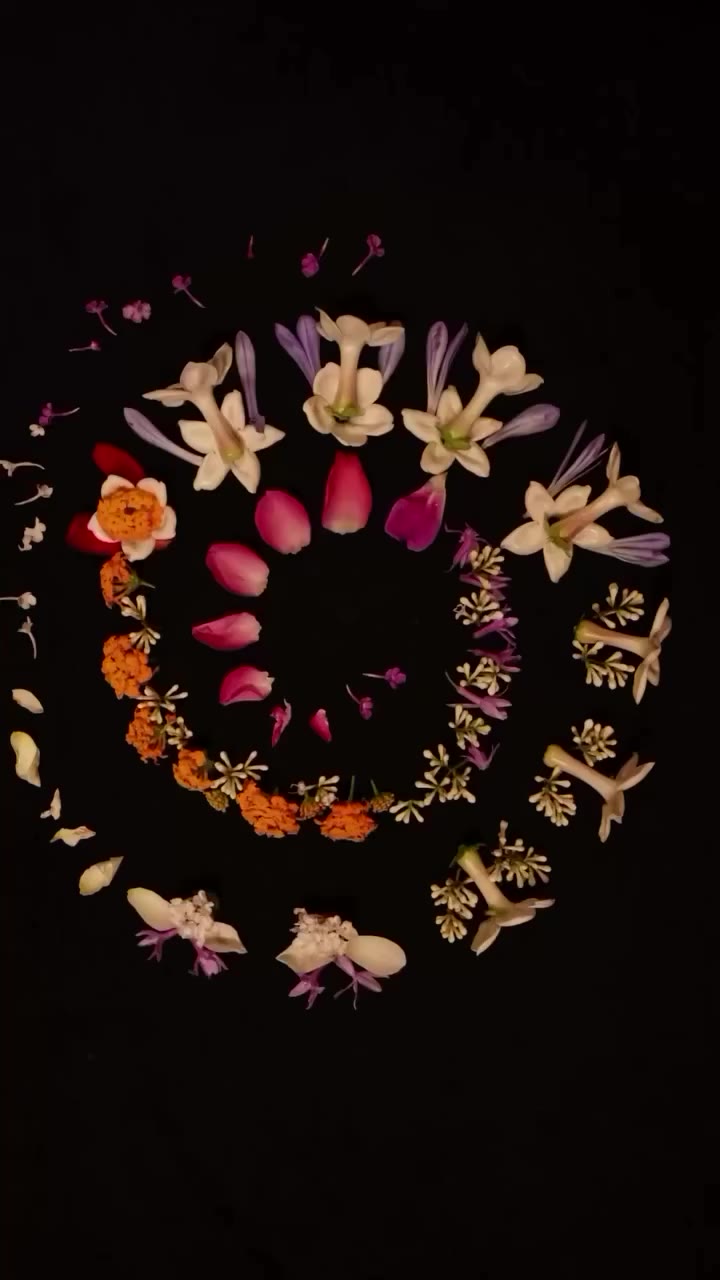The thing about magic…it’s always in bloom. Via @reindeerspiritstudio