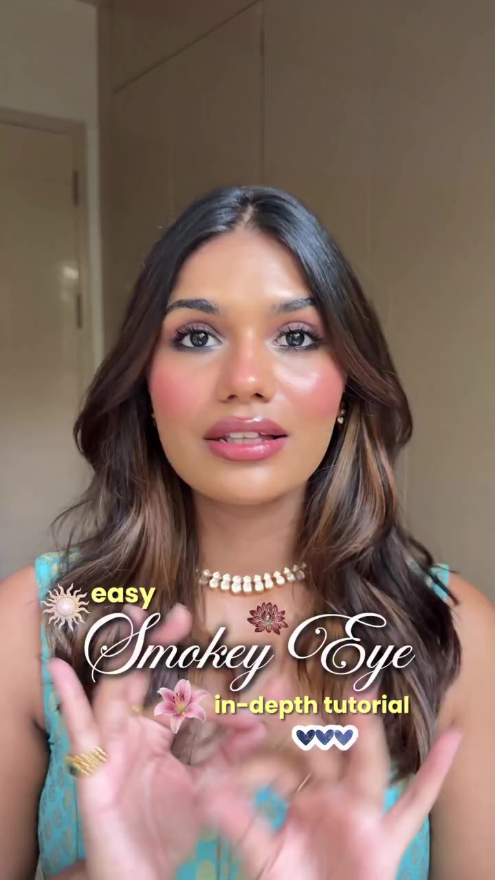 Very easy, only 3 products, in depth smokey eye tutorial 👀❤️ Now that festive…