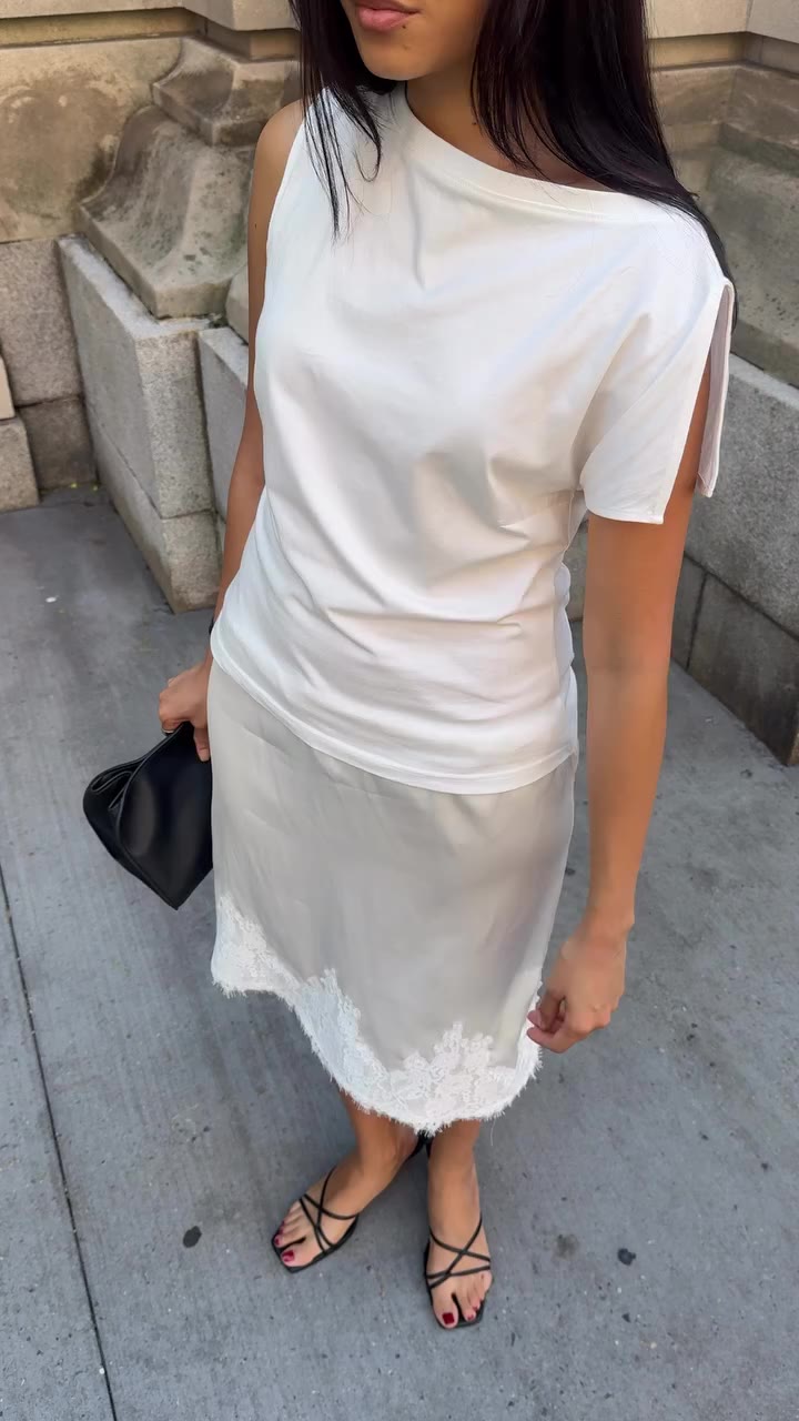 Warmer days call for lighter layers. A tee that holds its shape from day to…
