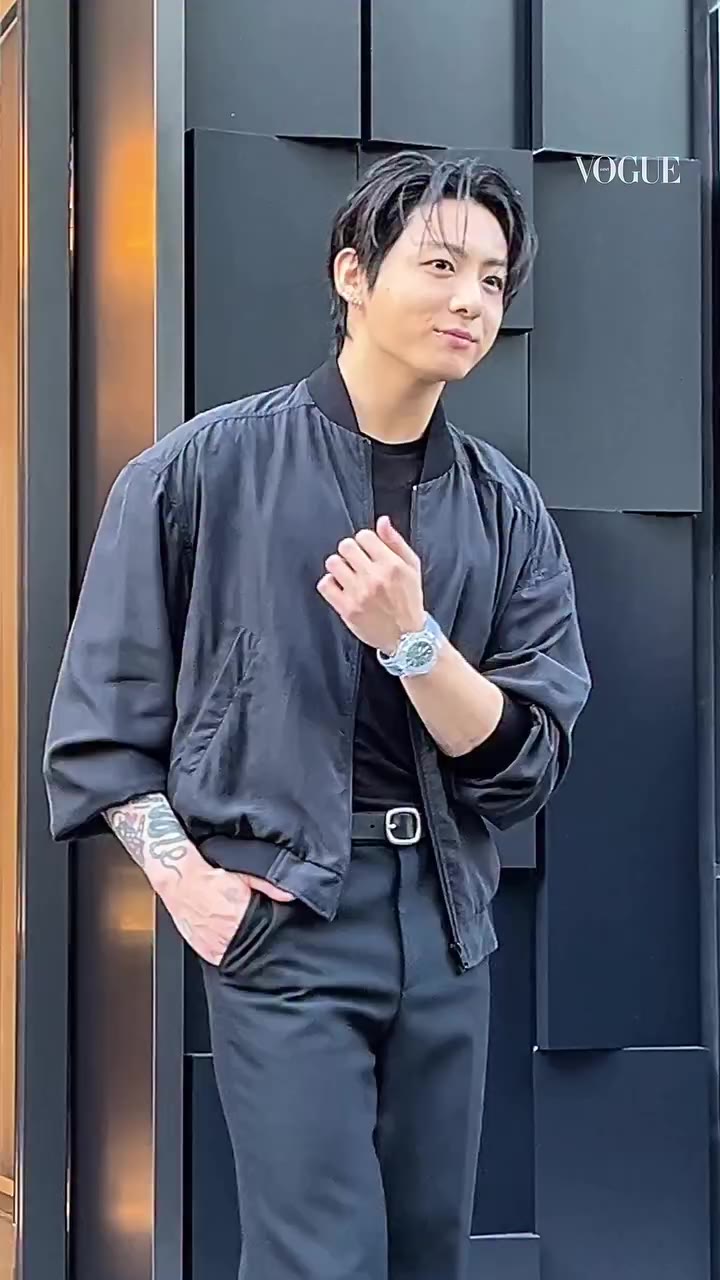 @voguejapan's look