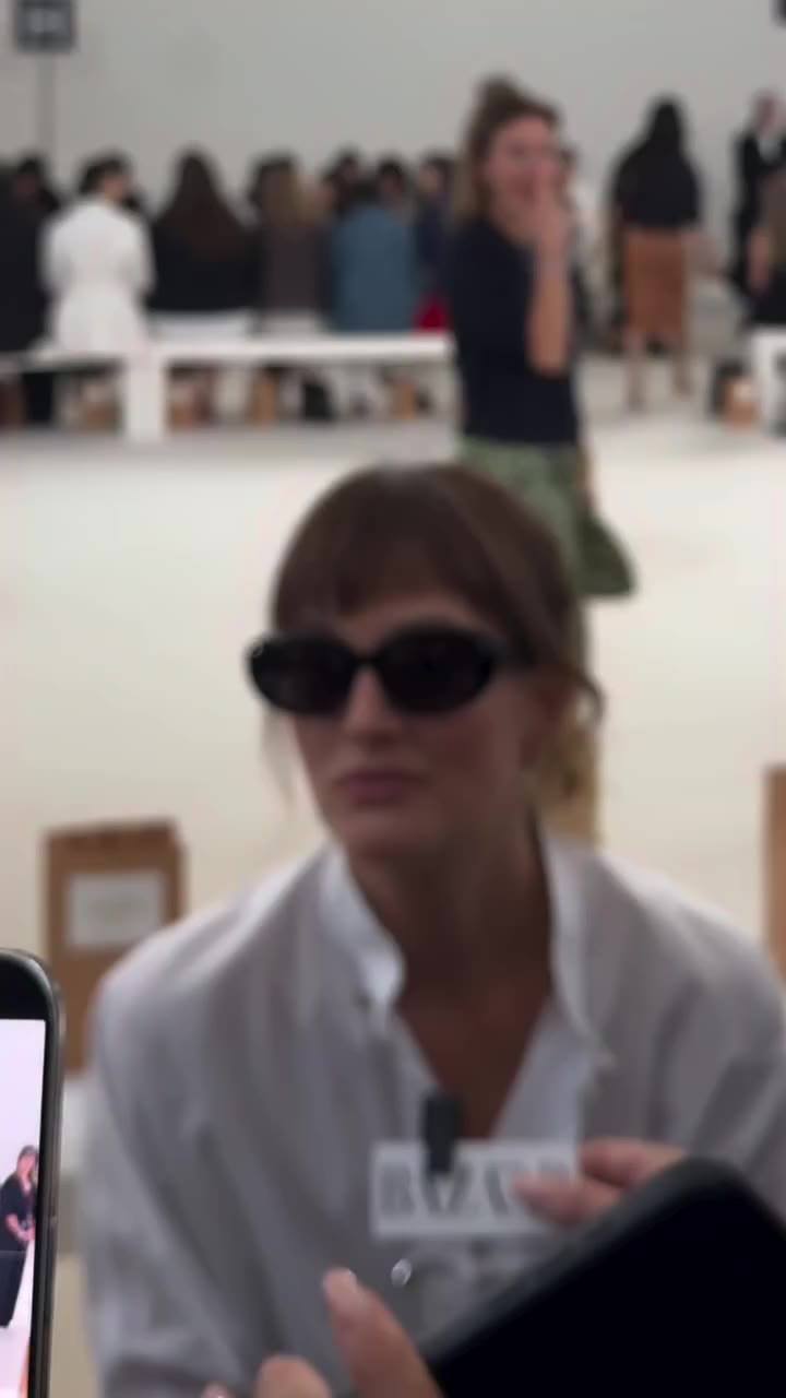 Spotted 👀 Everyone’s favourite Gossip Girl, @leightonmeester, looking chic in…