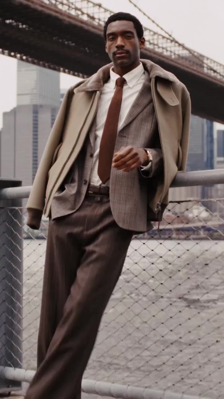 Fresh layers, classic tailoring and the city as your backdrop. Explore new…