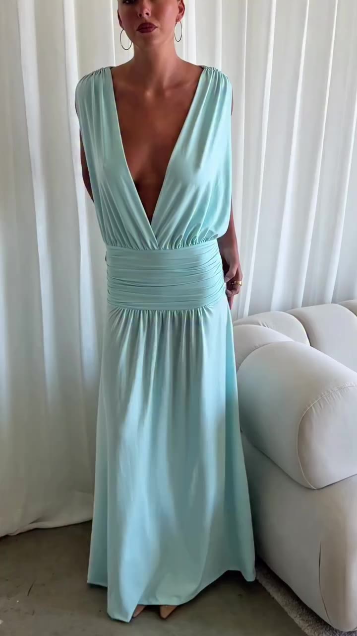 ESME, now in Aqua. Online now 🩵