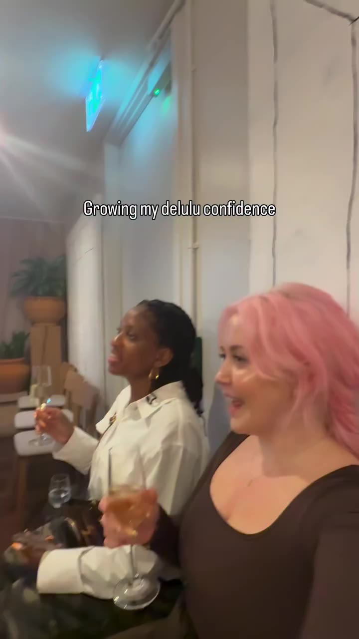 Posting at 9am is full delulu confidence but 🤷‍♀️ Wobbly footage of the back…