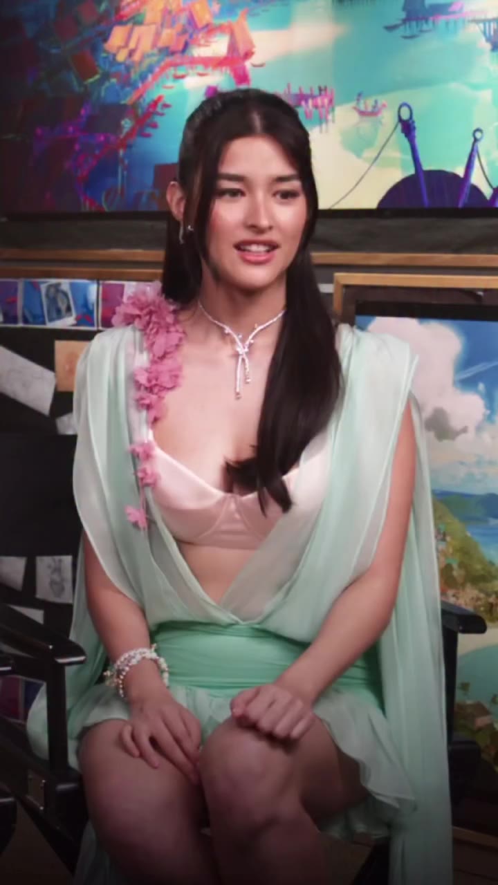 #LizaSoberano (@lizasoberano) and #HER (@hermusicofficial) share their…