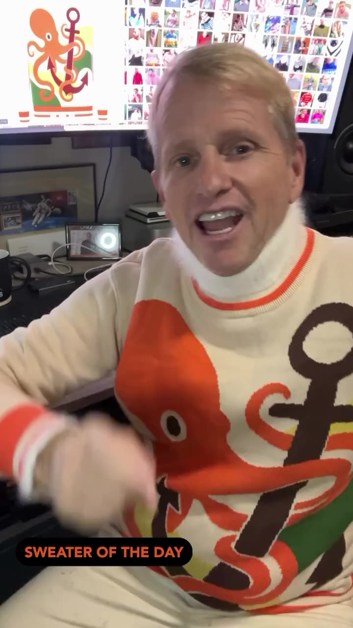 POV: your sweater becomes the main character. 🎨🐙 A little quirky, a little…