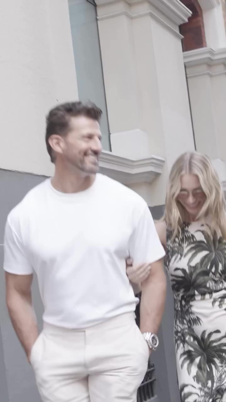 Sculptural yet soft, Anna wears our new Brielle dress in a breathable linen…