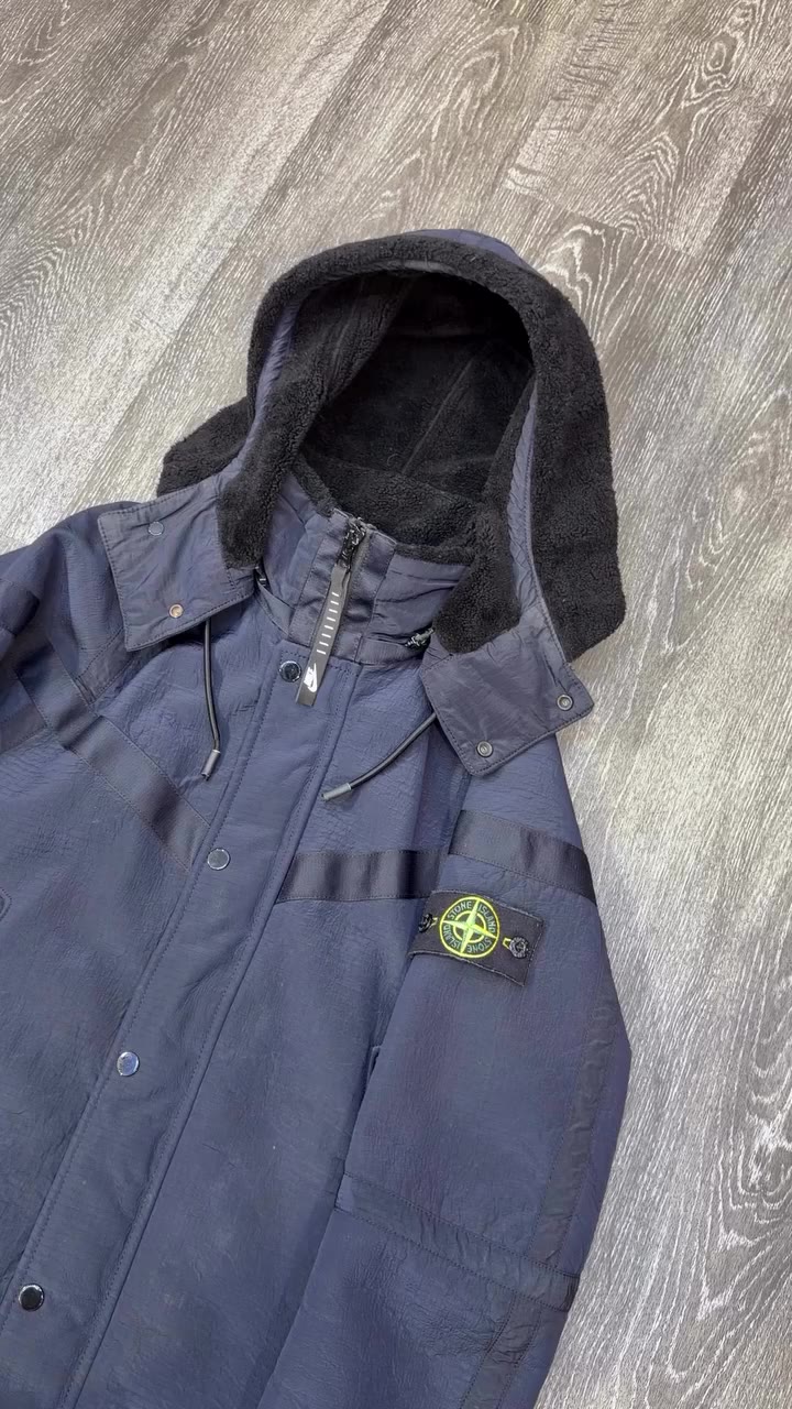 Stone island X Nike jacquard grid on wool fur coat Size: XS (fits small) A/W…