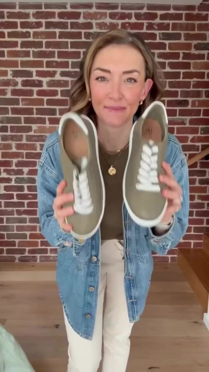 A little khaki moment 💚 The new Koria Khaki/White by @zierashoes is brining a…