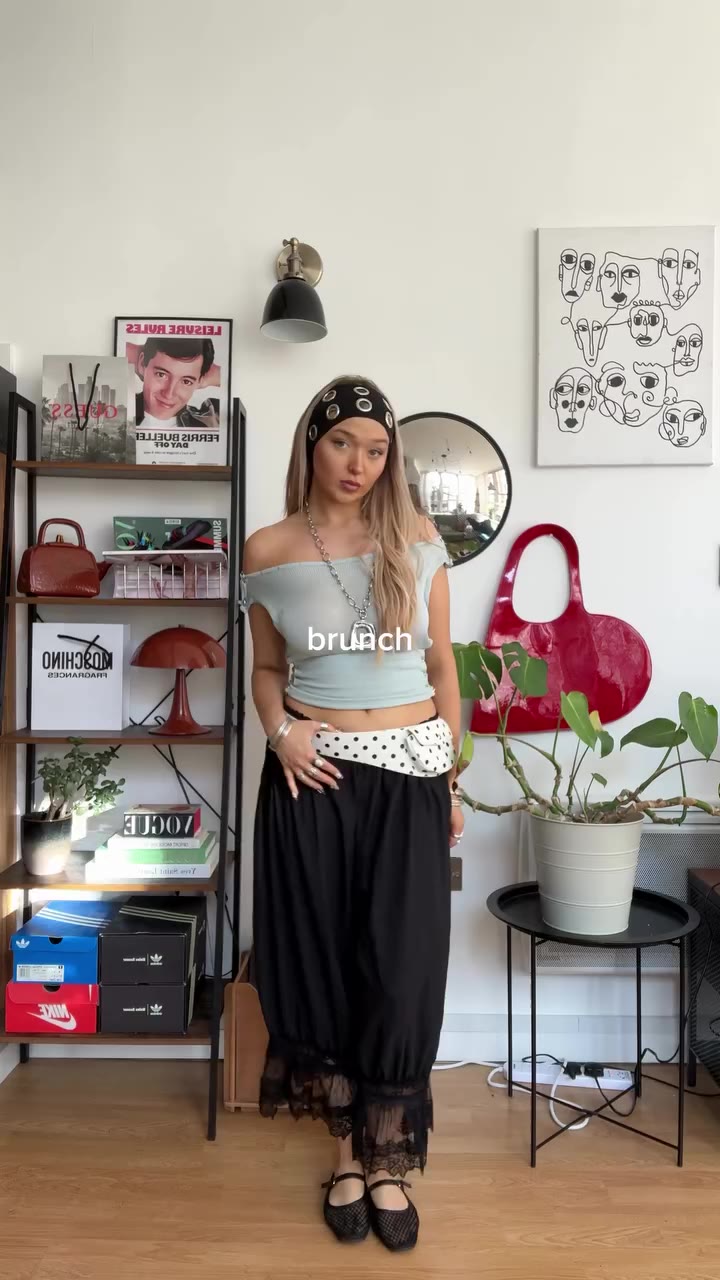 one top, 3 looks 🩵🧵 wearing @knitfacedstudio No.01 in blue grey #ootd…