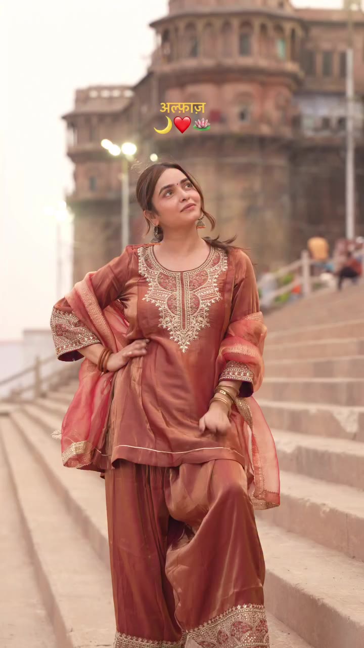 🌙❤️🪷 #trendingpost #trendingreels #reelitfeelit #banaras #vibes