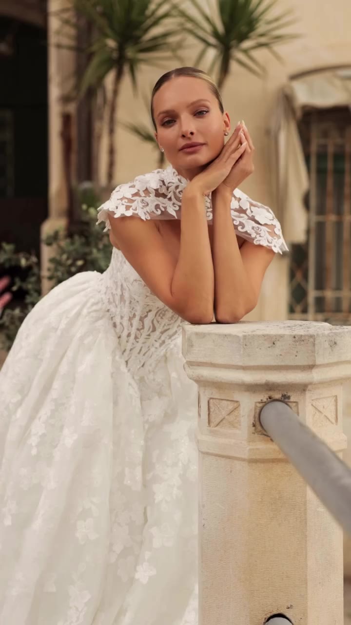 Polly 🤍 A lace love story written in blooms 🤍 This gown was made for the…