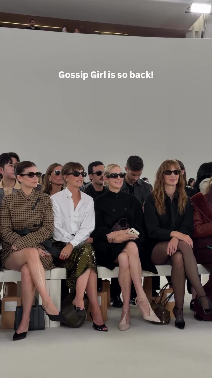 Hello Upper East Siders! Today at MaxMara! #GossipGirl #MaxMara #FashionWeek