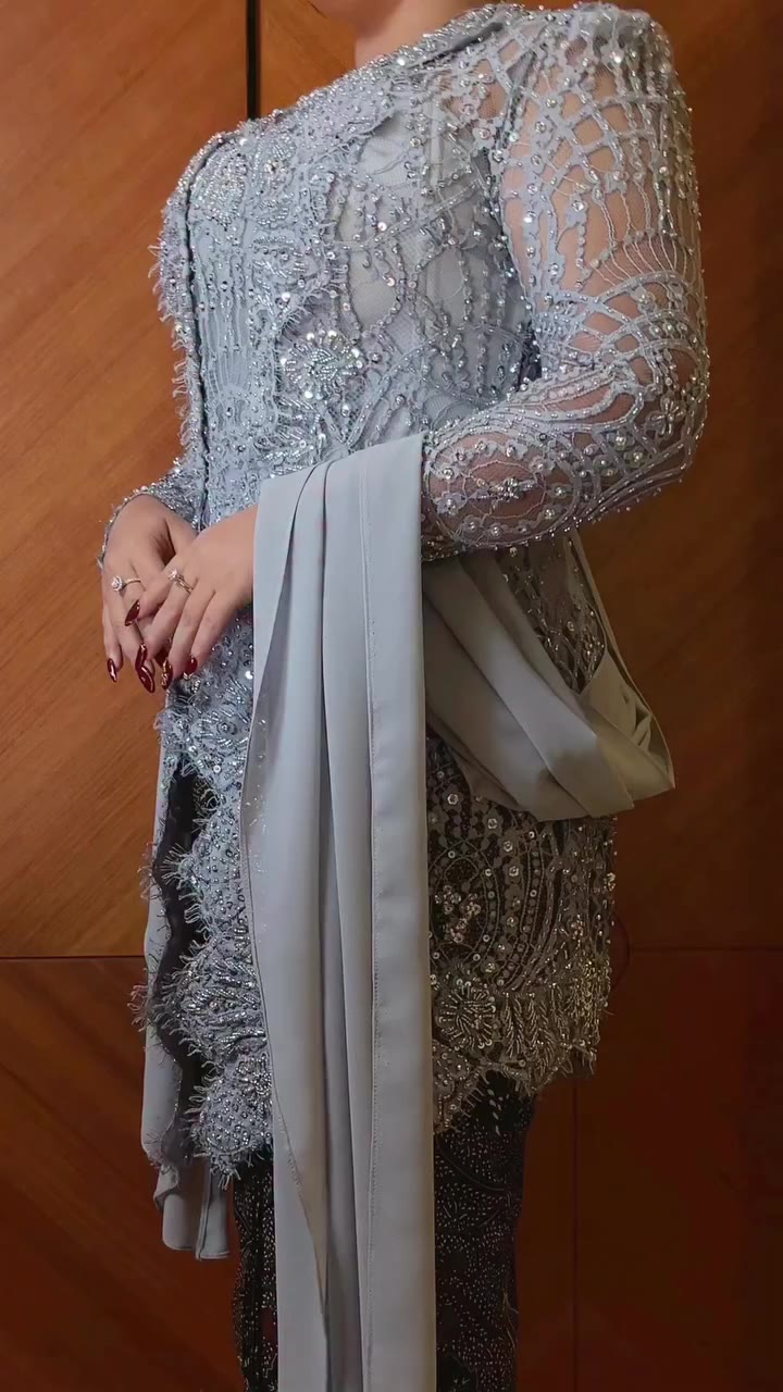 Yang selalu super ramah dan baik hati.. @kikysaputrii Kebaya @renzilazuardi…