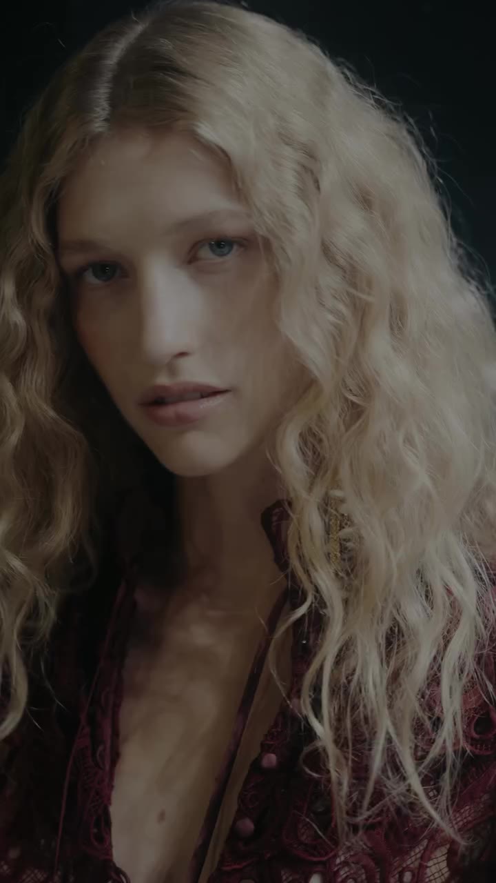 @Etro’s Spring/Summer 2027 collection feels like a quieter, more effortless…