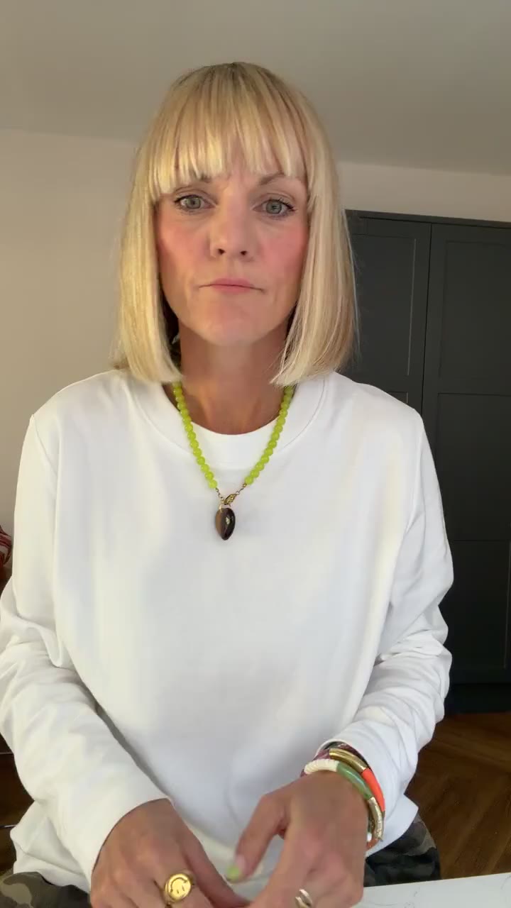 A live 📺 Not done one in yonks! New product and me chatting about it! Any…