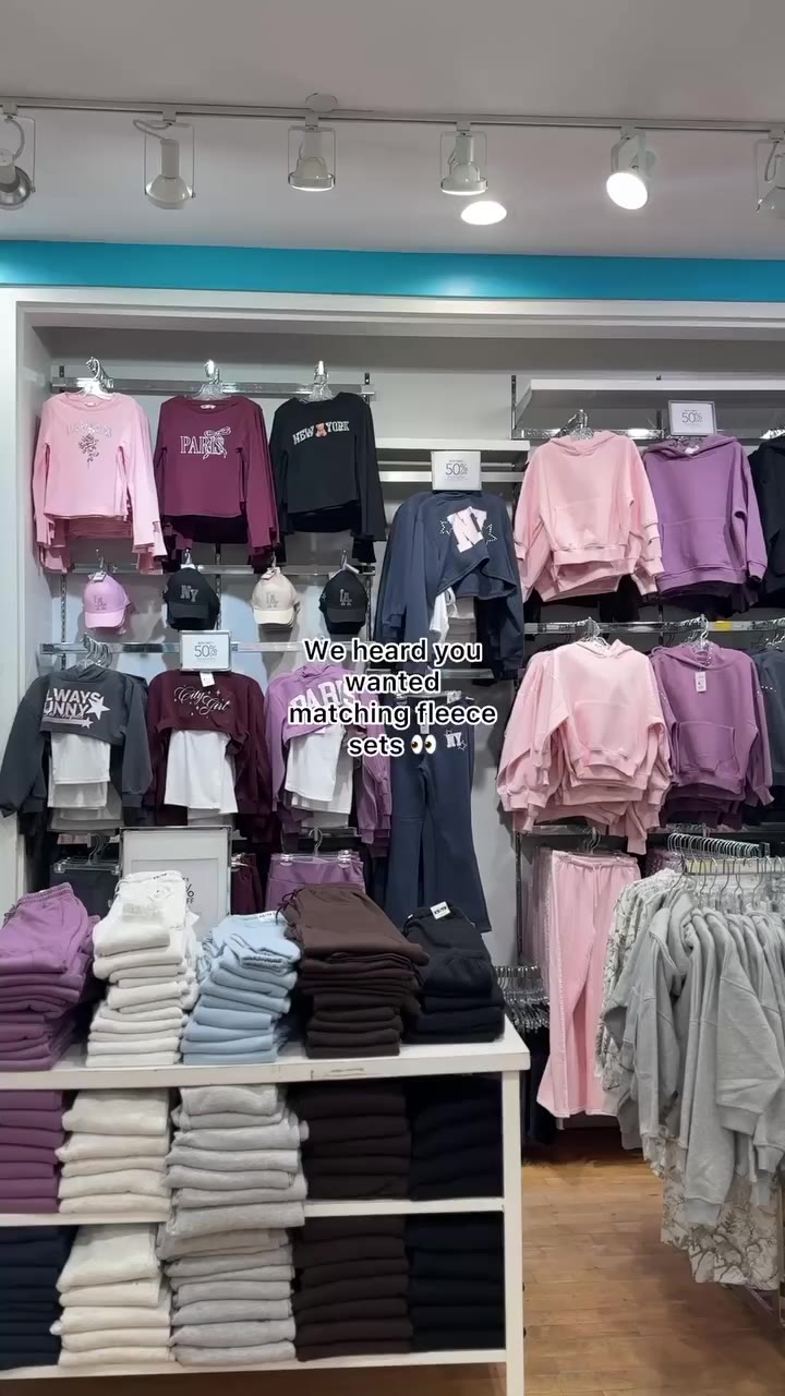 Sets have entered the chat, and they're too cute to pass up 💬