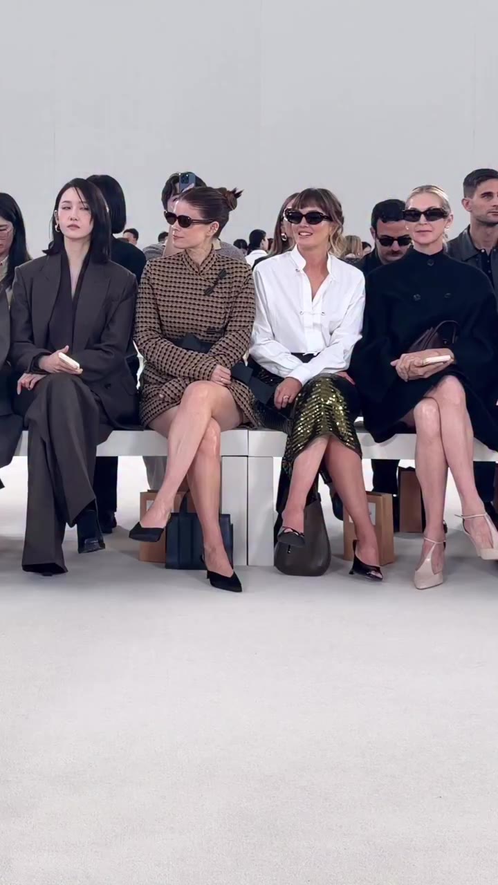 Gossip Girl reunion at @maxmara. @itsmeleighton and @kellyrutherford along…