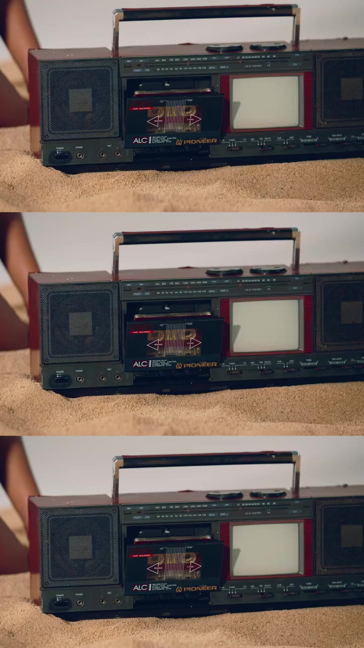 Press play on beach days, big laughs and memories in the making 🌞▶️ (1 …