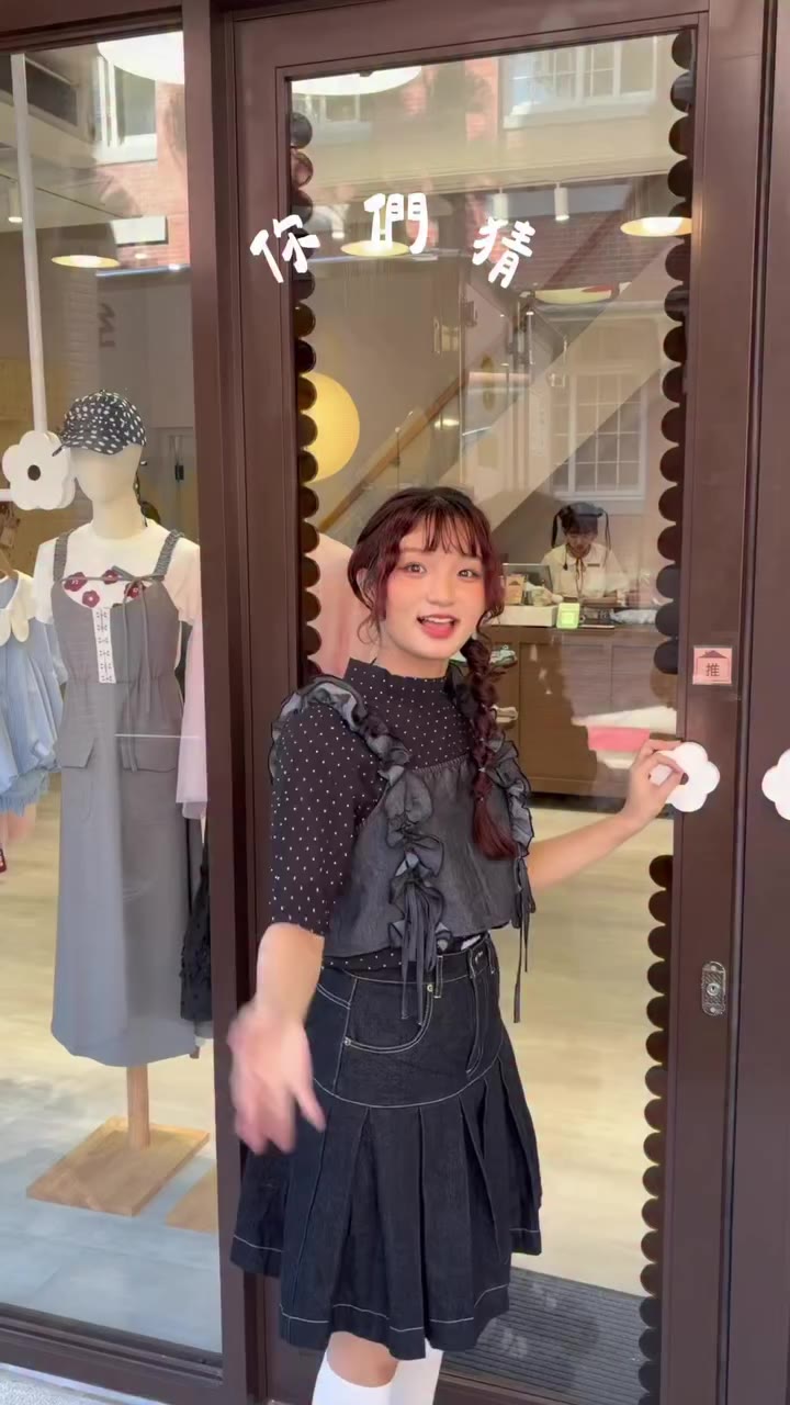 中秋連假也來nomo逛街嗎🎶❓ 開店一個月了!!!🌀 發現實體店熱門和網路會有點不太一樣 跟大家小小分享我們賣不停的品項❤️‍🔥 🗺️…