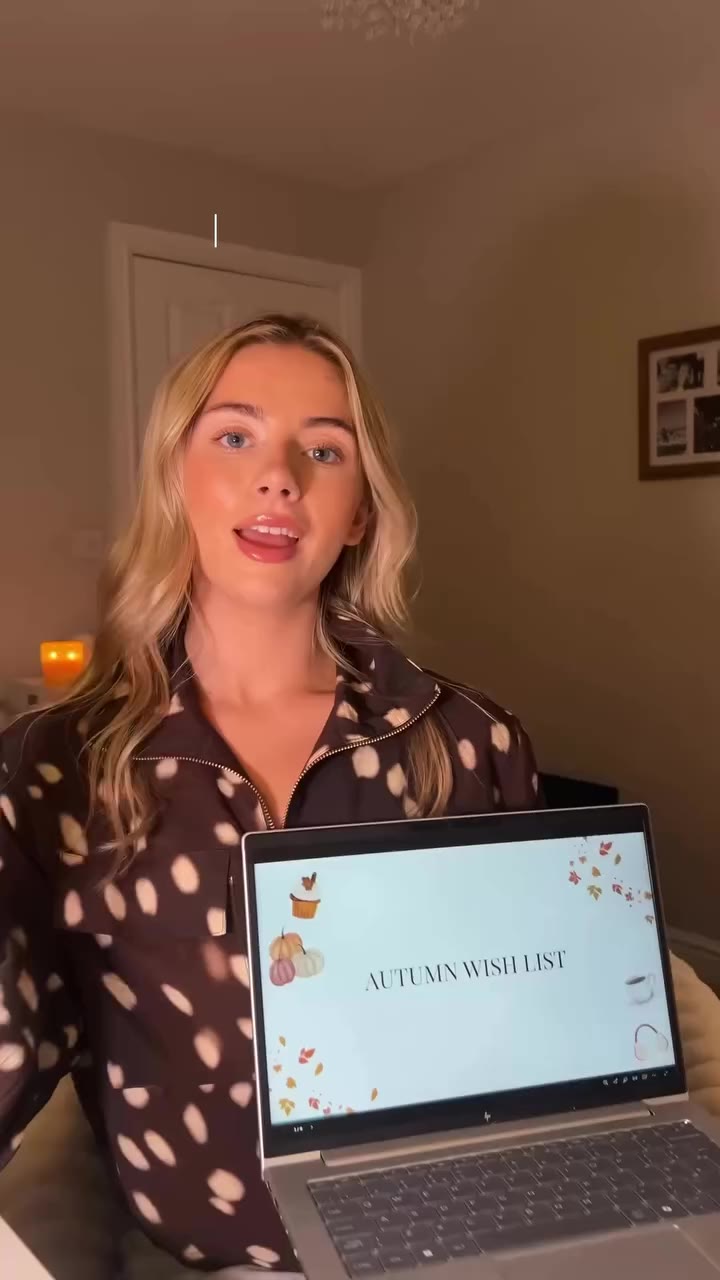 Making an autumn wishlist as we speak and of course it has to include Estée…