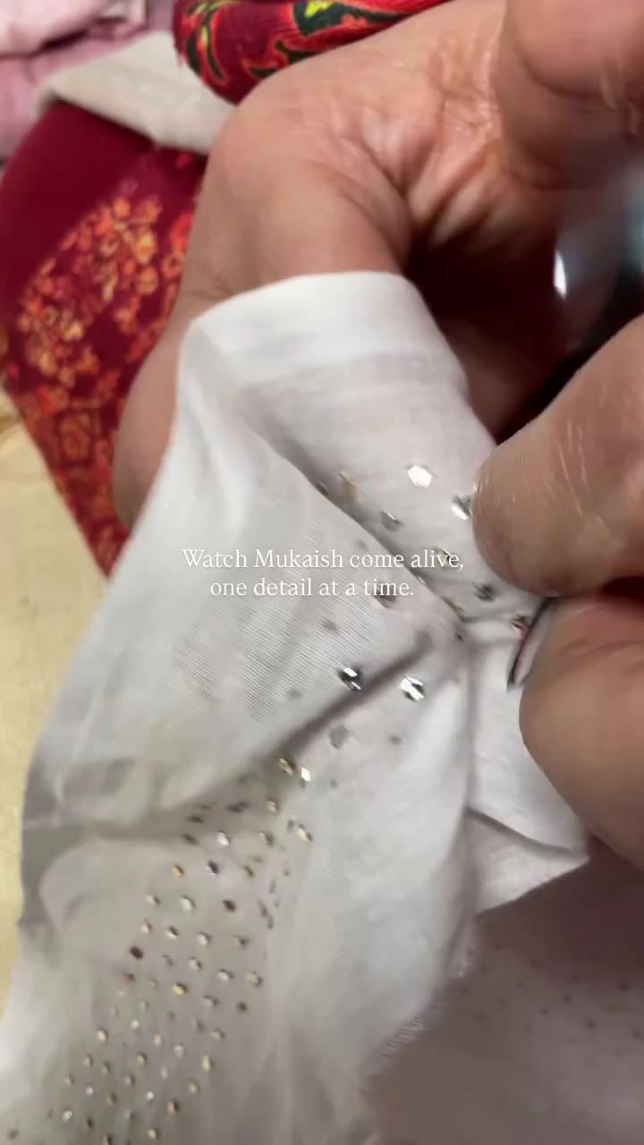 Watch the journey of Mukaish — from the hands of our artisan to the drape of…