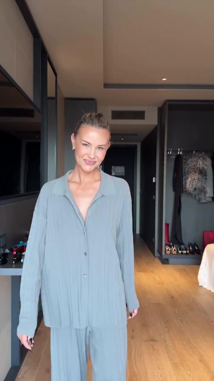 Per šį reel vos spėjau į Anteprima. Su mano apsisukimais :)) Dress…