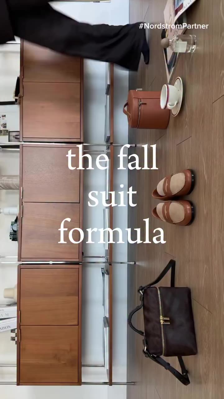 An elevated fall suit with @reiss available to shop now at @nordstrom…