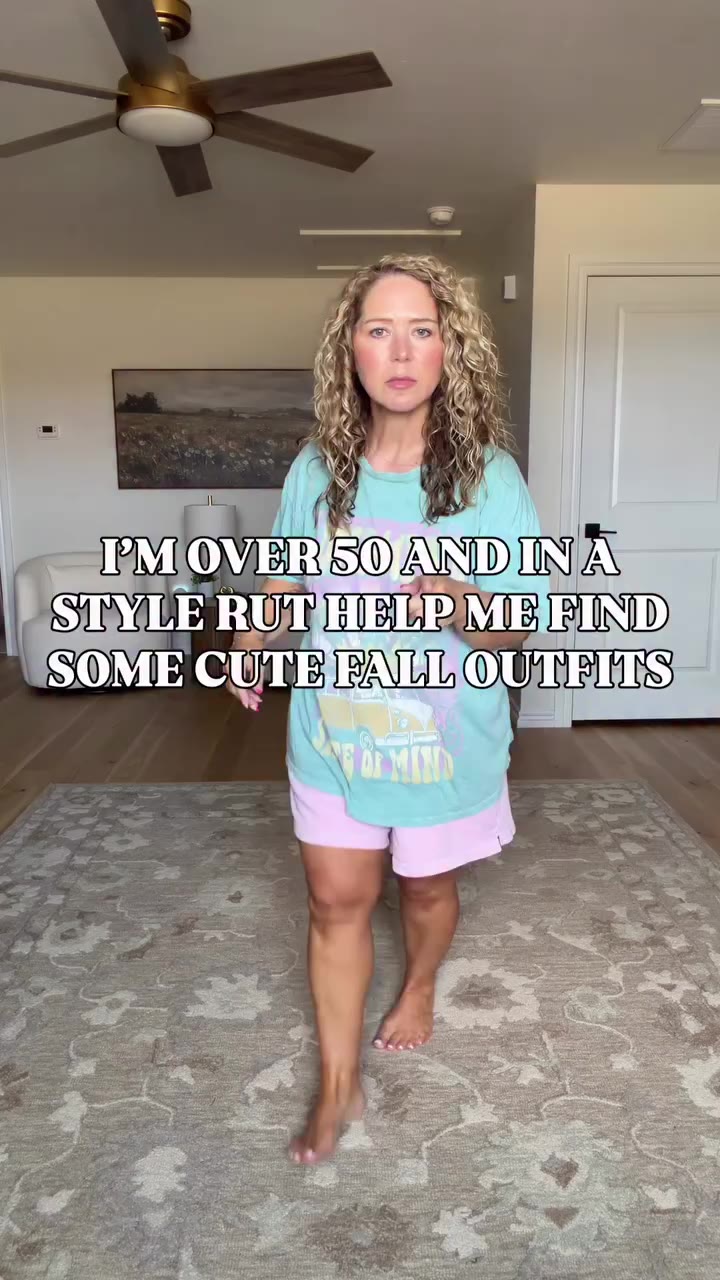 *COMMENT STYLE924 TO SHOP* The cutest casual fall looks. Which one is your…