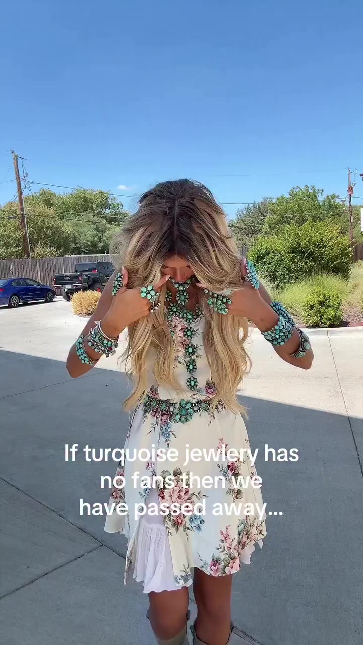 We are turquoise obsessed over here at HCC✌🏼💗✨ and you will be too once you…