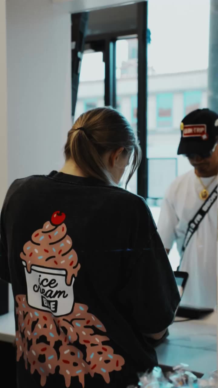 MEET US AT THE PLAZA ART FAIR 🎨🍦 The MADE MOBB x ICE CREAM BAE collaboration…