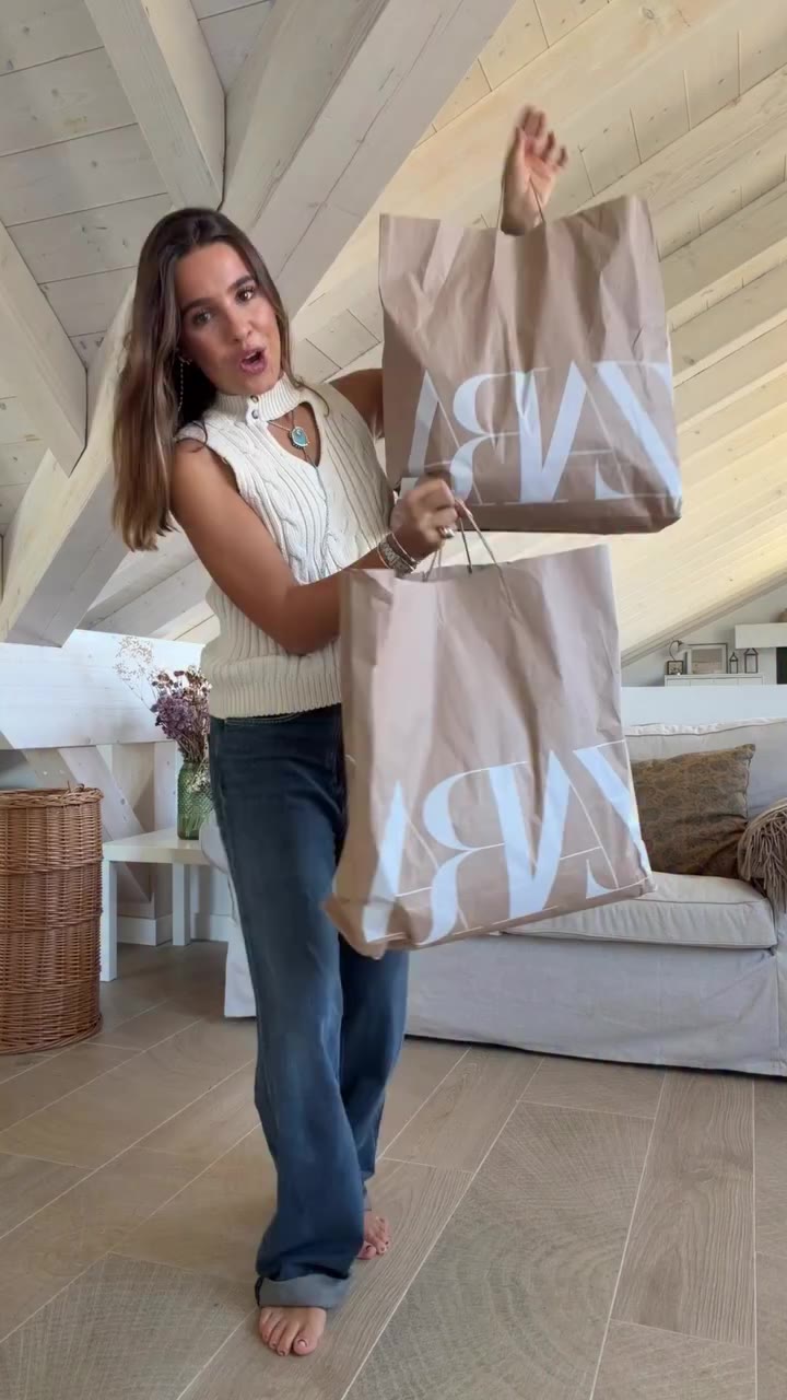 HAUL de CAZADORAS de NUEVA TEMPORADA de @zara Referencias: - Trench cuadros…