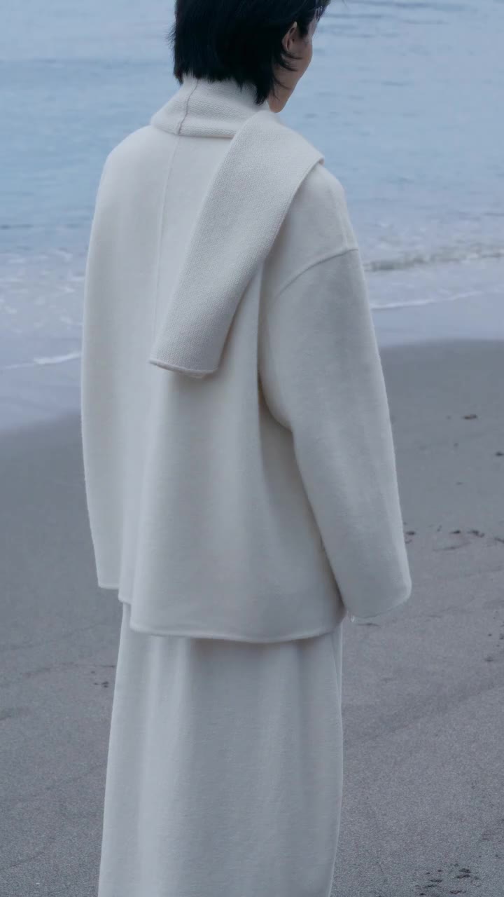 Sep.24th White against a muted tide. Softly moving with the sea wind. One…