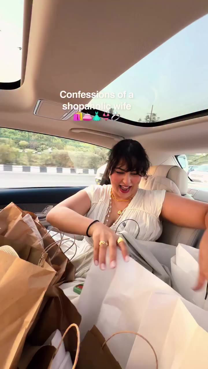 I’m confused, should I click the notification? 😳🐥🥺🤯🛍️💰…