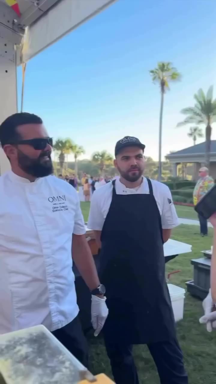 Chef @chefjencarroll caught up with Chef @samori138 and @omarcollazo27…
