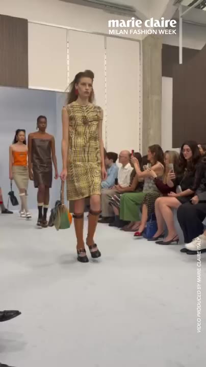 Milan Fashion Week Day #Marni repost @marieclaireitalia #MilanFashionWeek #MFW…