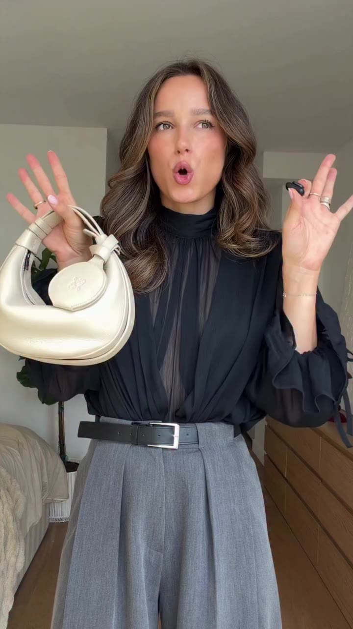 Do we approve the outfit??🫢