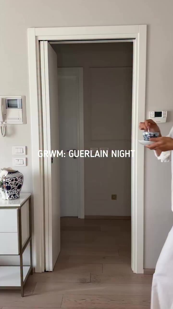 Tonight I’m a guest at @guerlain ‘s event in Milan. The dress code is a touch…