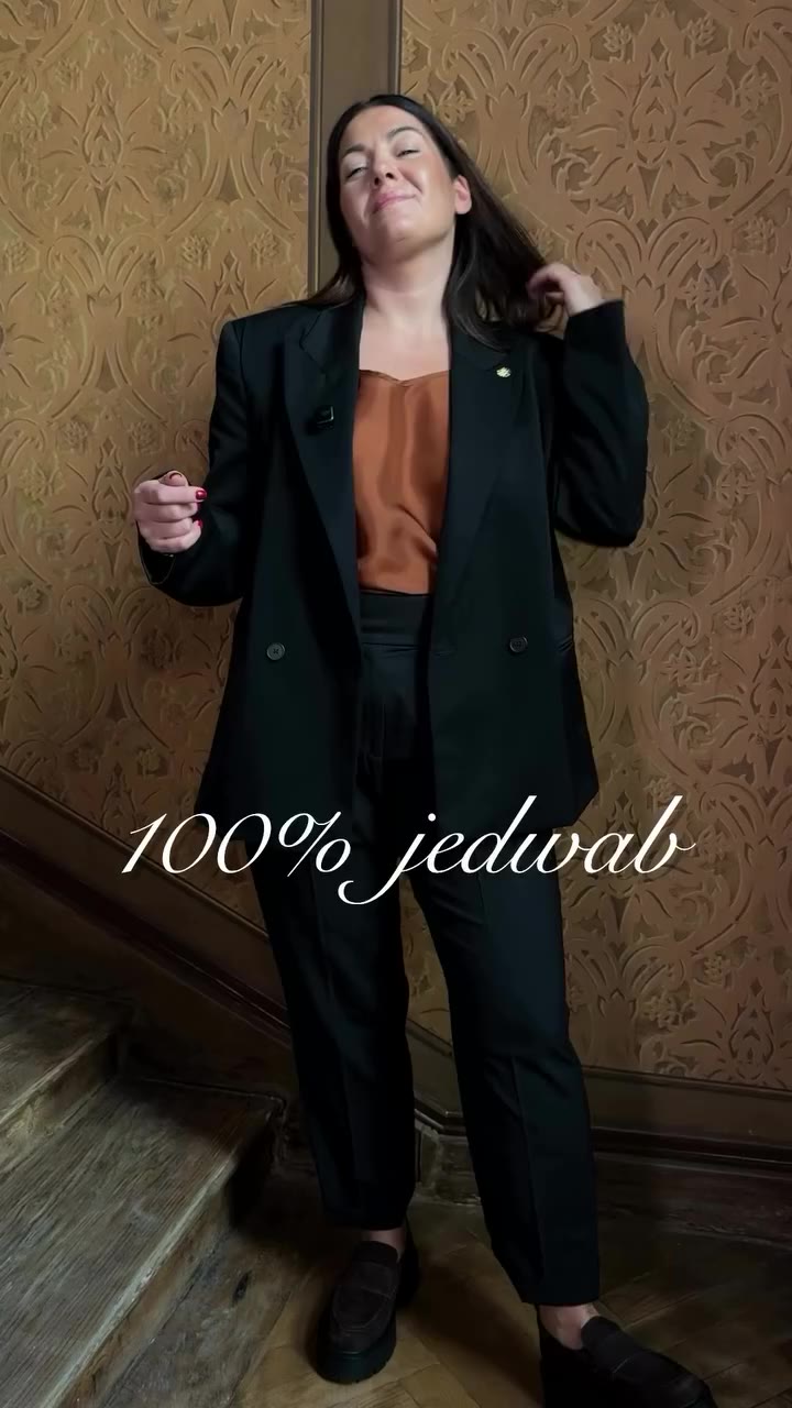 Jutro 9:00 Pierwszy raz w marce 100% jedwab. Moja radość jest wielka. A zalet…