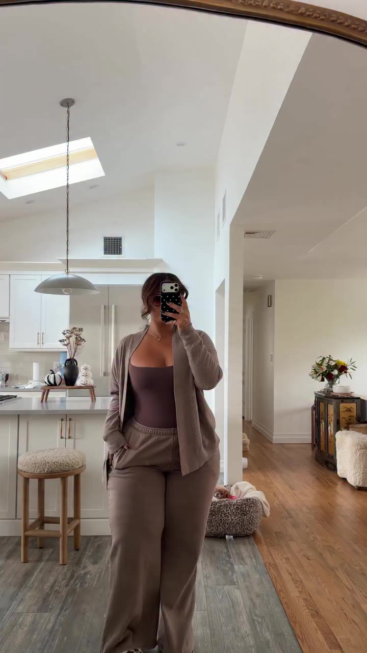 Here’s the look for this afternoon- something casual and warm 🍂🍁🧸 comment…