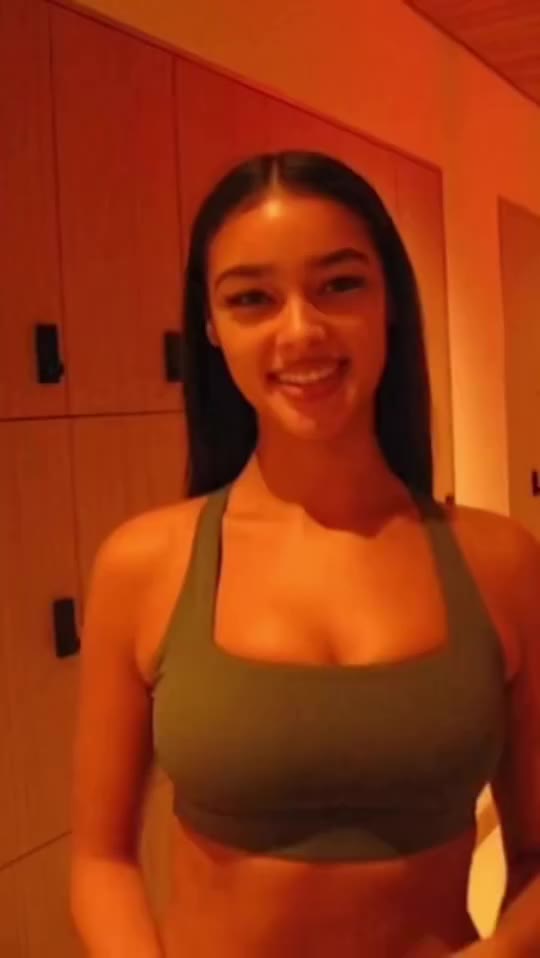 made my gym crush film me in @vuoriclothing